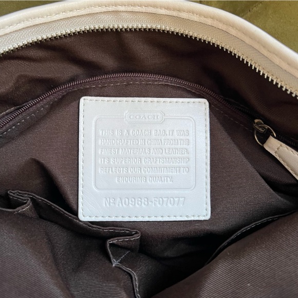 Coach Signature White Leather Jacquard Canvas Hobo Shoulder Bag Handbag Purse - Picture 11 of 12